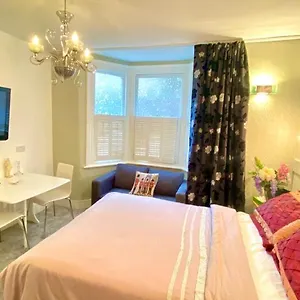 Modern And Cosy Flat Appartement